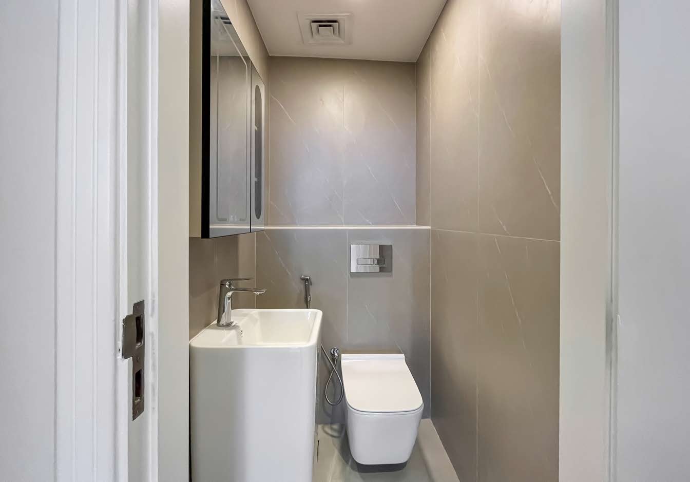 Powder room
