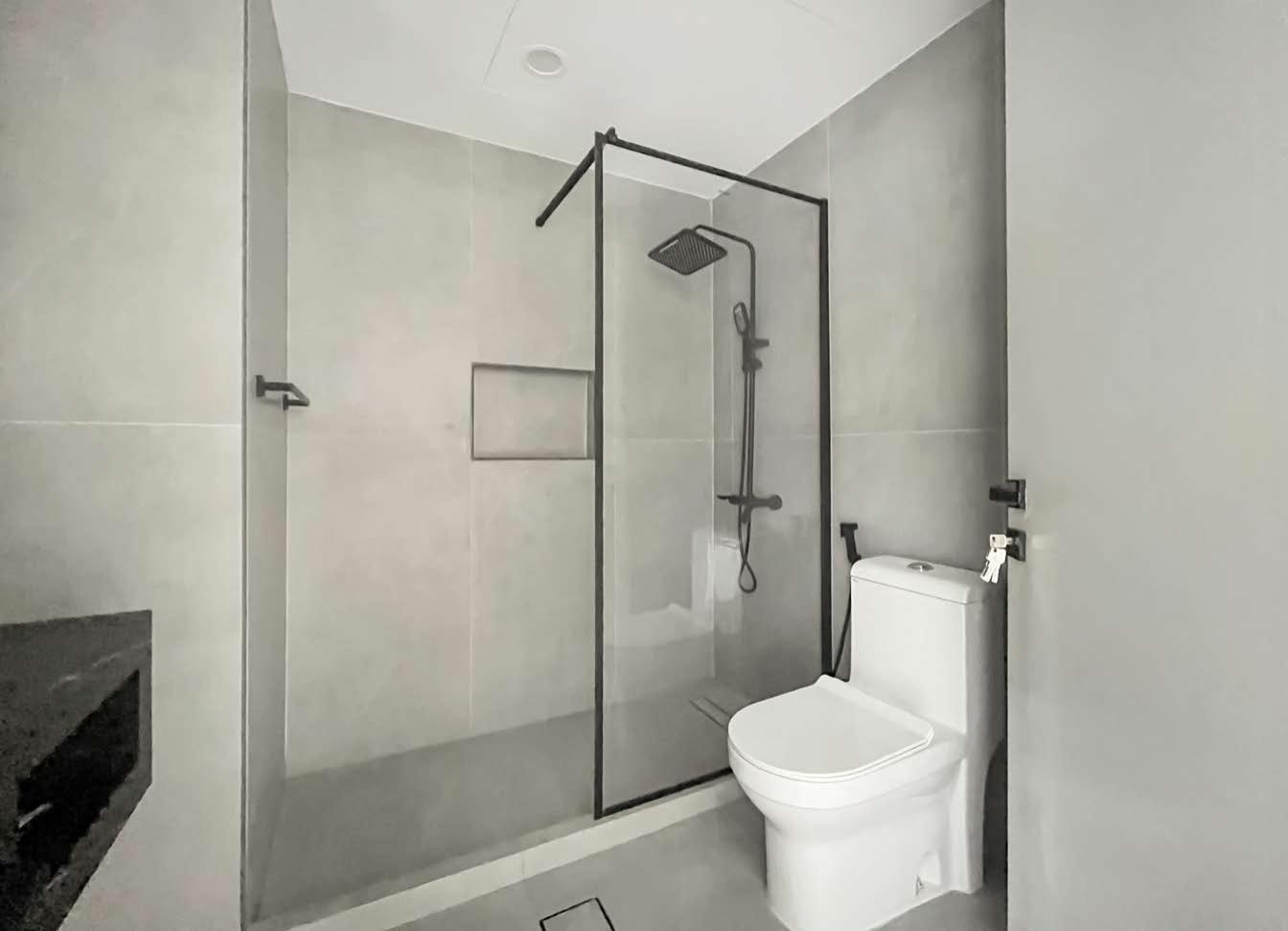 Walk-in rain shower